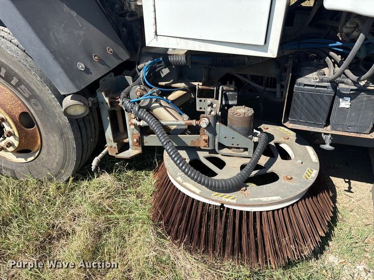 image for item EA7564 2002 Sterling SC8000 sweeper