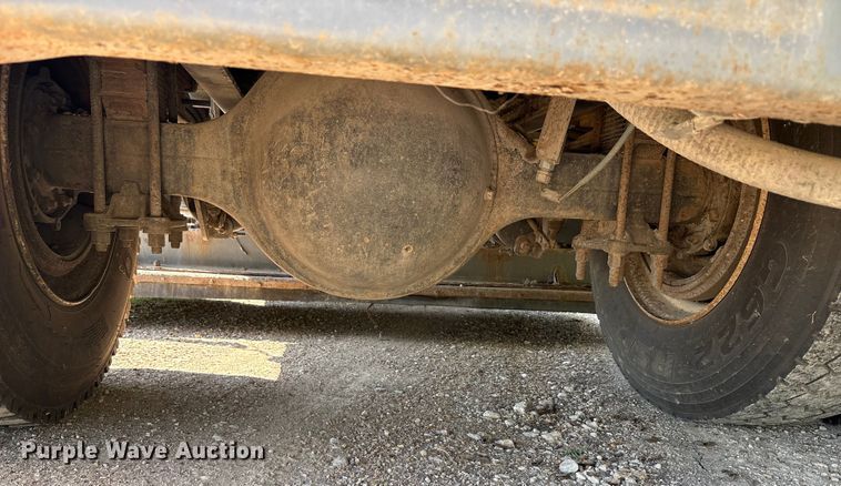 image for item EA7564 2002 Sterling SC8000 sweeper