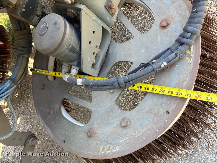 image for item EA7564 2002 Sterling SC8000 sweeper