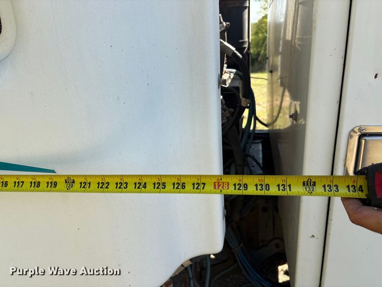 image for item EA7564 2002 Sterling SC8000 sweeper