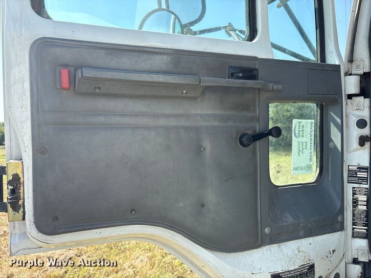 image for item EA7564 2002 Sterling SC8000 sweeper