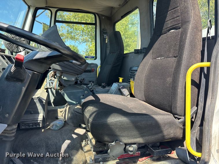 image for item EA7564 2002 Sterling SC8000 sweeper