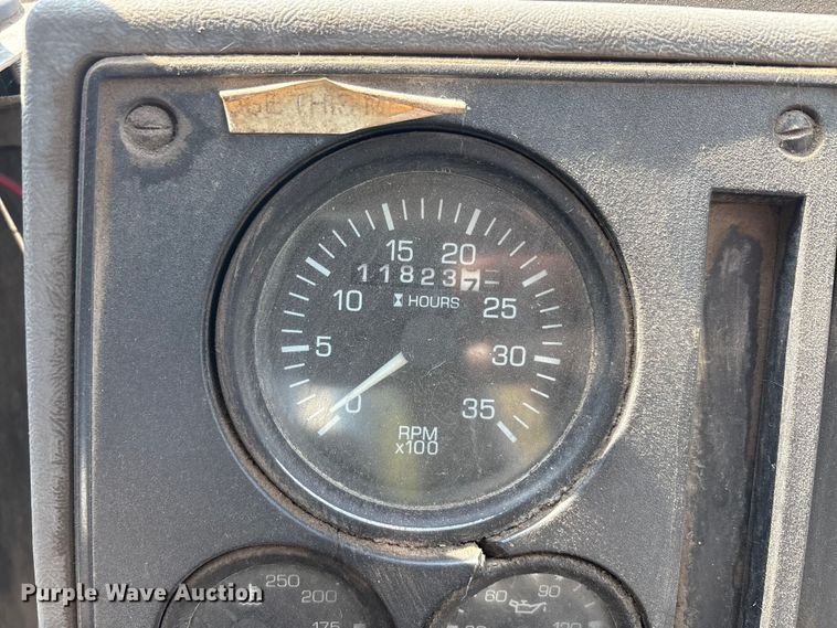 image for item EA7564 2002 Sterling SC8000 sweeper