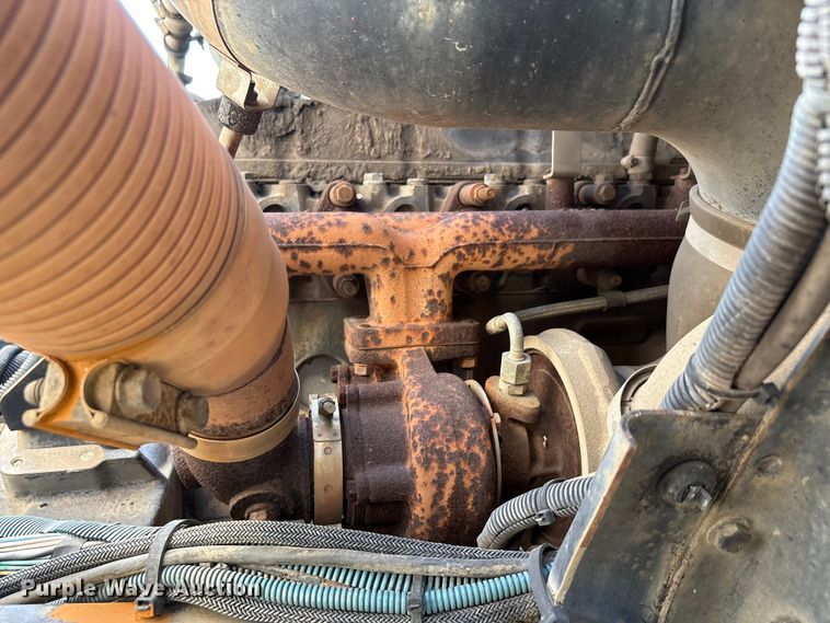 image for item EA7564 2002 Sterling SC8000 sweeper