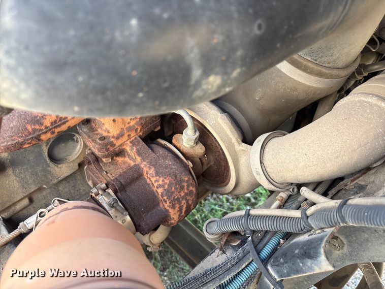 image for item EA7564 2002 Sterling SC8000 sweeper