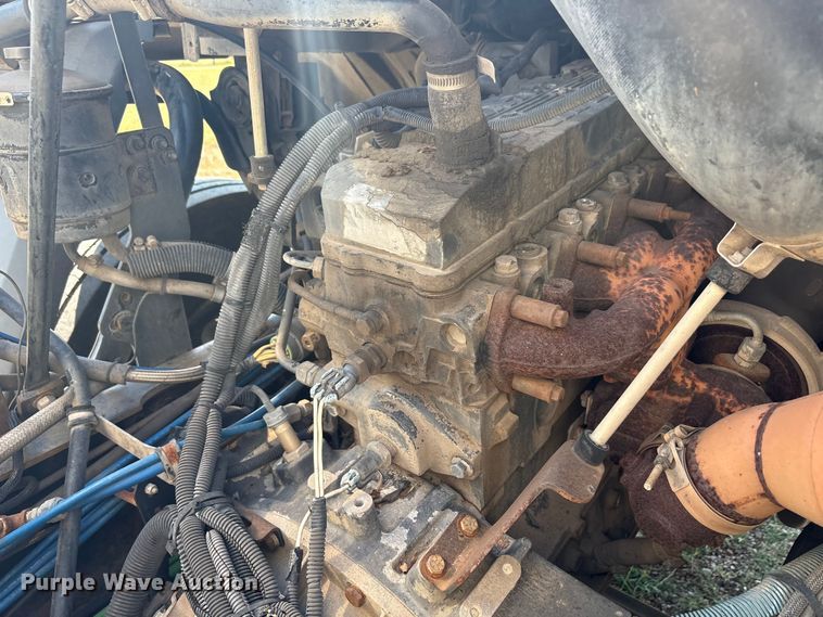 image for item EA7564 2002 Sterling SC8000 sweeper