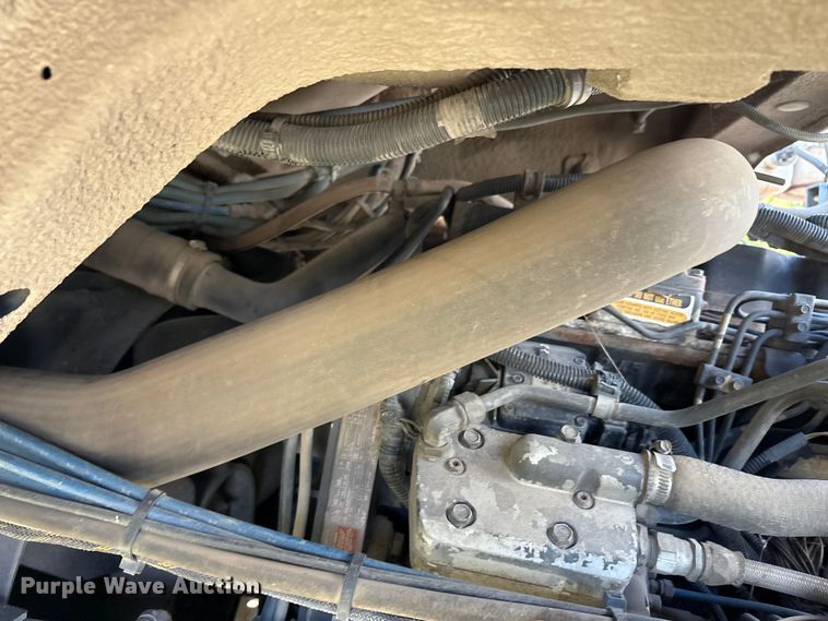 image for item EA7564 2002 Sterling SC8000 sweeper