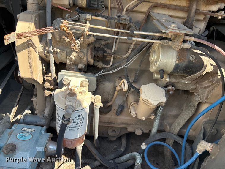 image for item EA7564 2002 Sterling SC8000 sweeper