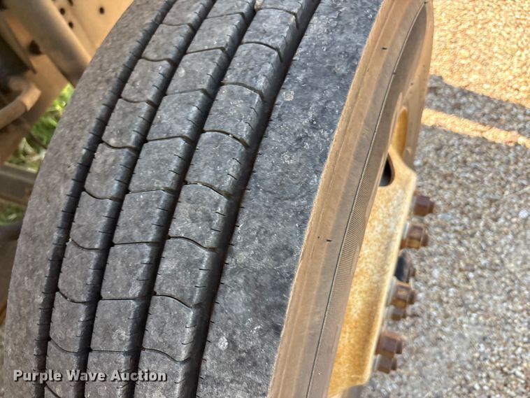 image for item EA7564 2002 Sterling SC8000 sweeper