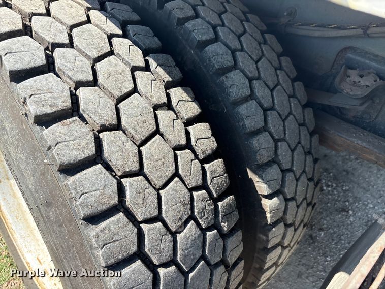 image for item EA7564 2002 Sterling SC8000 sweeper