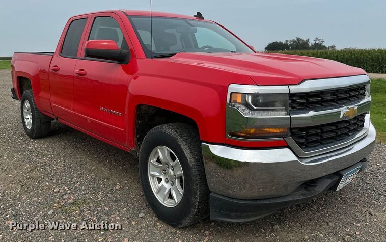 image for item EB2870 2016 Chevrolet Silverado 1500 LT Double Cab pickup truck