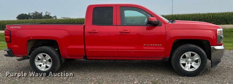 image for item EB2870 2016 Chevrolet Silverado 1500 LT Double Cab pickup truck
