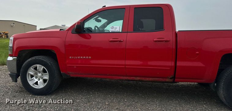 image for item EB2870 2016 Chevrolet Silverado 1500 LT Double Cab pickup truck