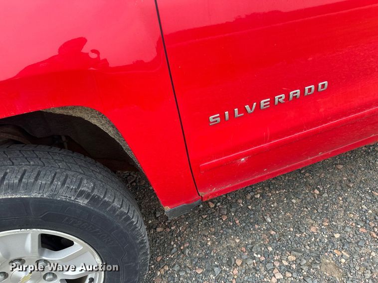 image for item EB2870 2016 Chevrolet Silverado 1500 LT Double Cab pickup truck