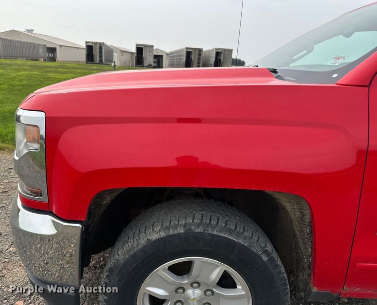 image for item EB2870 2016 Chevrolet Silverado 1500 LT Double Cab pickup truck