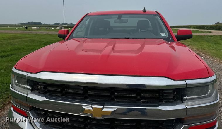 image for item EB2870 2016 Chevrolet Silverado 1500 LT Double Cab pickup truck