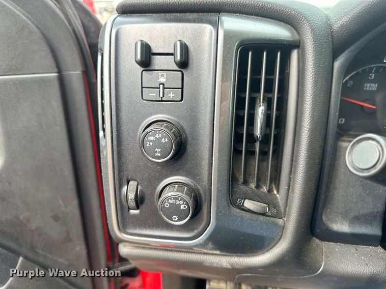 image for item EB2870 2016 Chevrolet Silverado 1500 LT Double Cab pickup truck