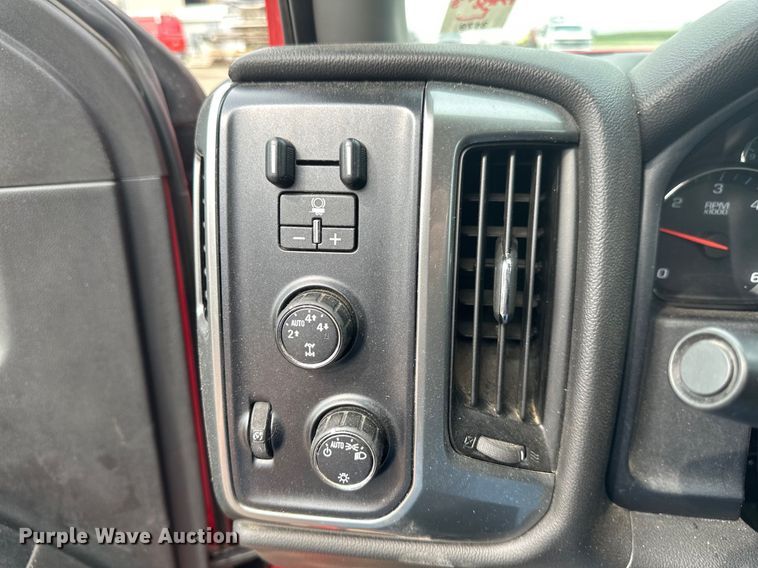 image for item EB2870 2016 Chevrolet Silverado 1500 LT Double Cab pickup truck