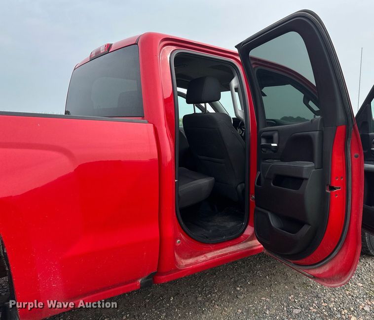 image for item EB2870 2016 Chevrolet Silverado 1500 LT Double Cab pickup truck