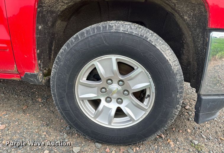 image for item EB2870 2016 Chevrolet Silverado 1500 LT Double Cab pickup truck