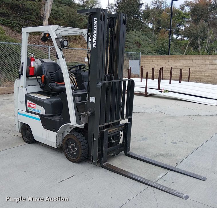 MONTACARGAS 2017 UNICARRIERS CFS40