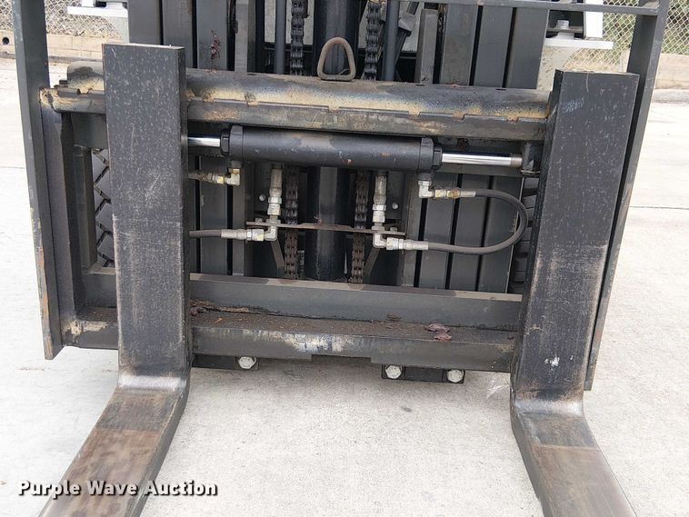 image for item EC1191 2017 UniCarriers CFS40 forklift