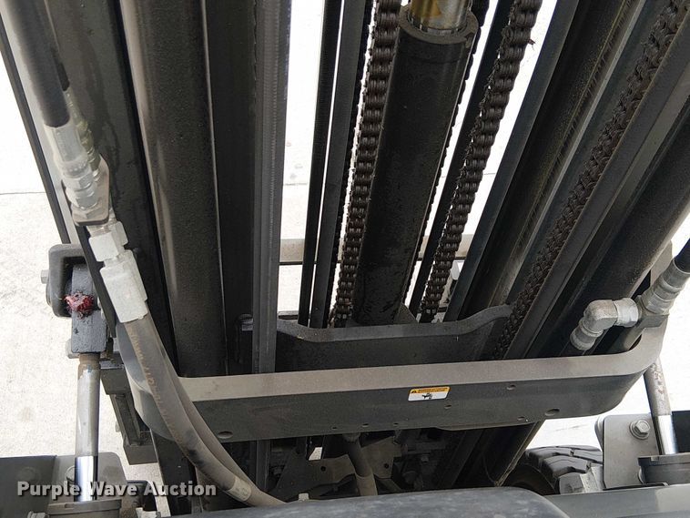 image for item EC1191 2017 UniCarriers CFS40 forklift