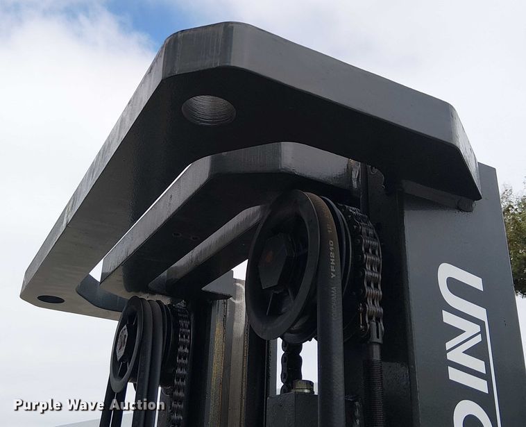 image for item EC1191 2017 UniCarriers CFS40 forklift