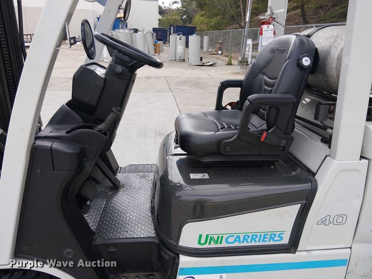 image for item EC1191 2017 UniCarriers CFS40 forklift