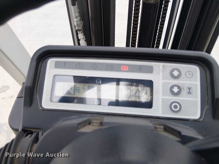 image for item EC1191 2017 UniCarriers CFS40 forklift