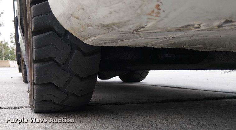 image for item EC1191 2017 UniCarriers CFS40 forklift