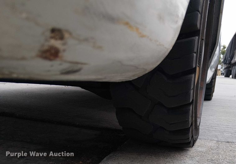 image for item EC1191 2017 UniCarriers CFS40 forklift