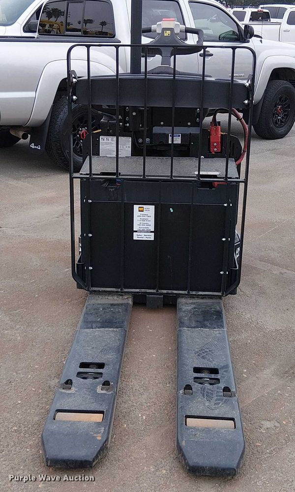 image for item EC1219 2023 Hyster B60ZAC2 pallet jack