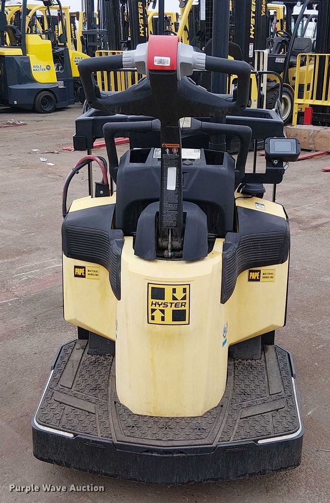 image for item EC1219 2023 Hyster B60ZAC2 pallet jack