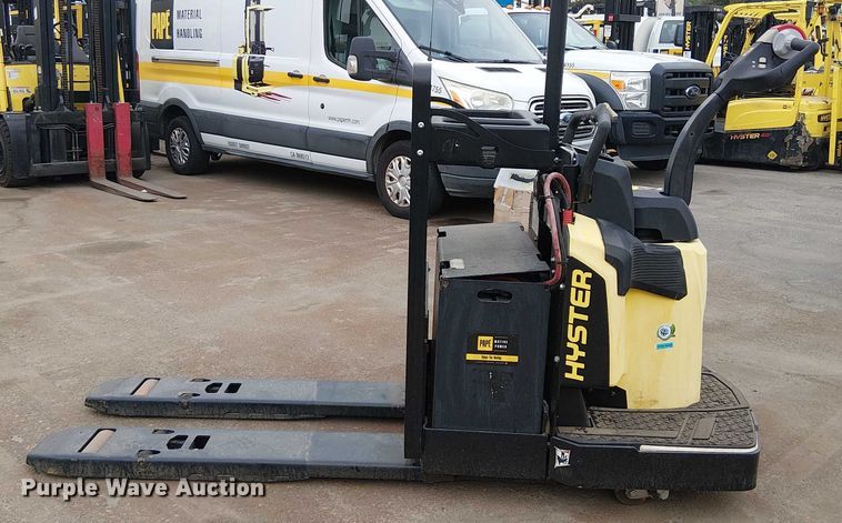 image for item EC1219 2023 Hyster B60ZAC2 pallet jack