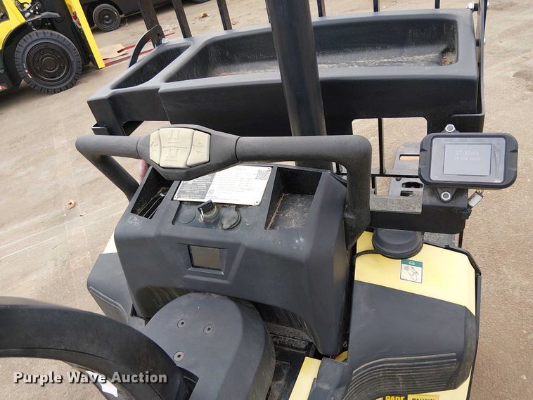 image for item EC1219 2023 Hyster B60ZAC2 pallet jack