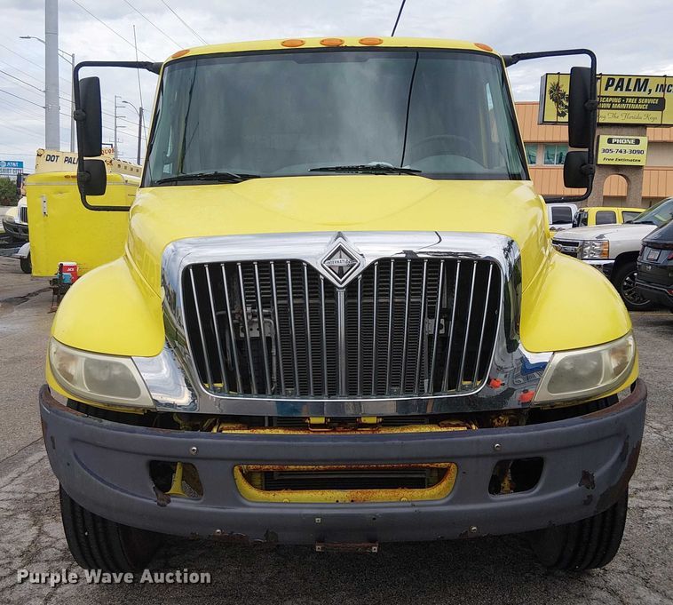 image for item EC3824 2007 International 4300 dump truck