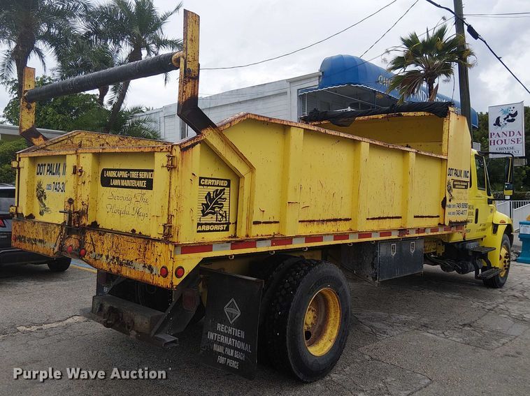 image for item EC3824 2007 International 4300 dump truck