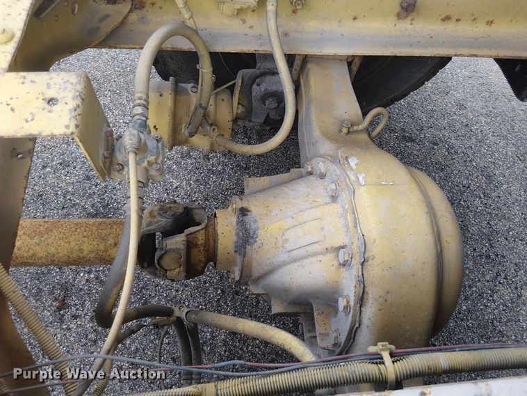 image for item EC3824 2007 International 4300 dump truck