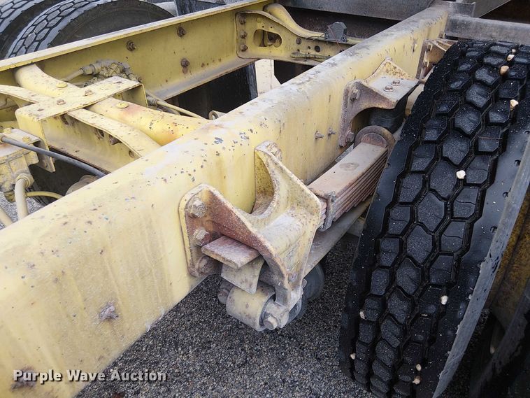 image for item EC3824 2007 International 4300 dump truck