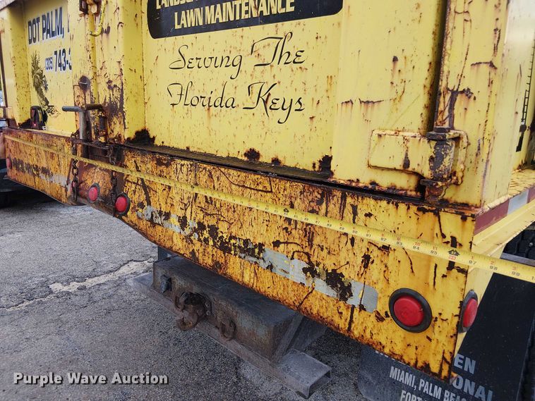 image for item EC3824 2007 International 4300 dump truck