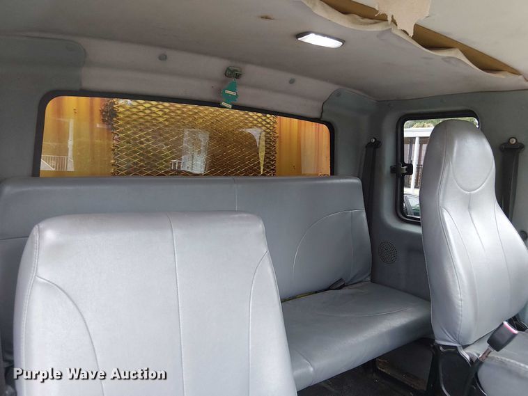 image for item EC3824 2007 International 4300 dump truck