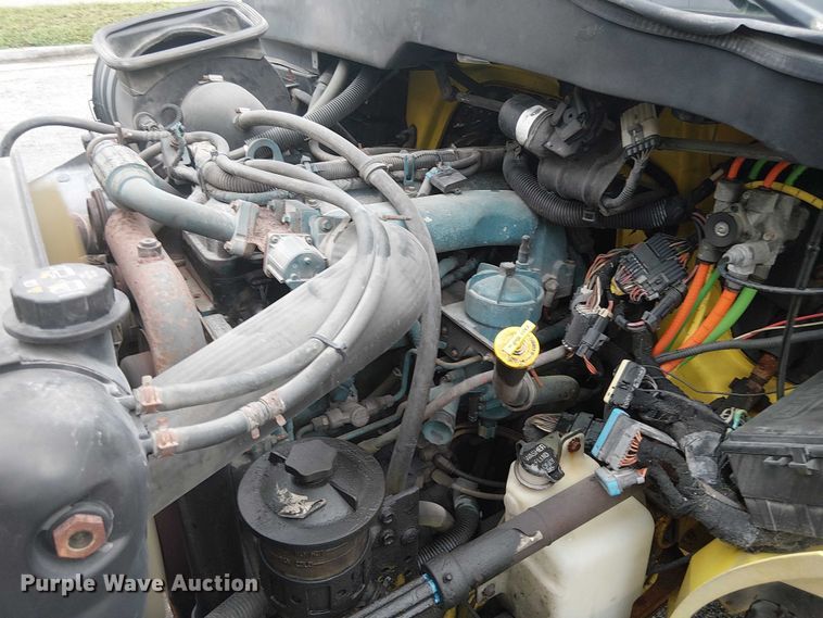 image for item EC3824 2007 International 4300 dump truck