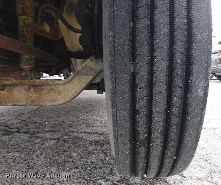 image for item EC3824 2007 International 4300 dump truck