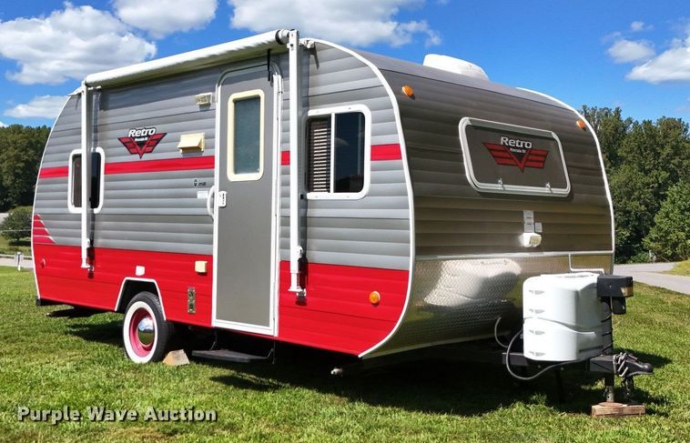 image for item EC3849 2017 Riverside Retro 177SE White Water camper