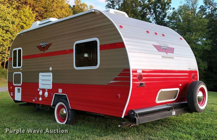 image for item EC3849 2017 Riverside Retro 177SE White Water camper