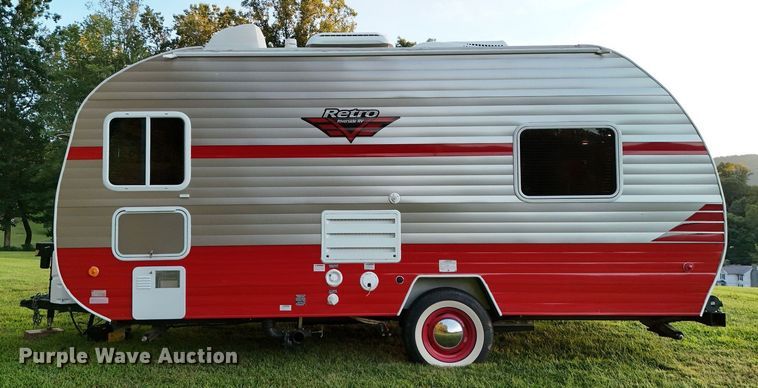 image for item EC3849 2017 Riverside Retro 177SE White Water camper