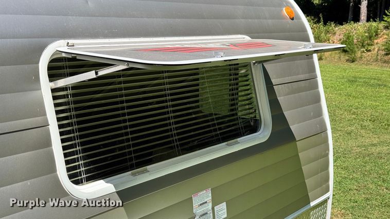 image for item EC3849 2017 Riverside Retro 177SE White Water camper