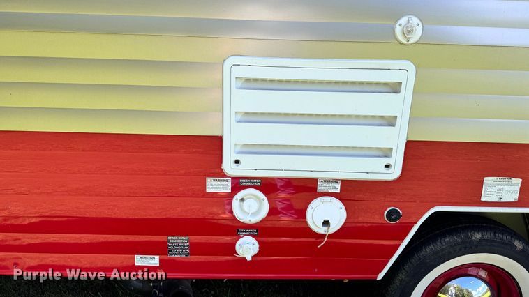 image for item EC3849 2017 Riverside Retro 177SE White Water camper