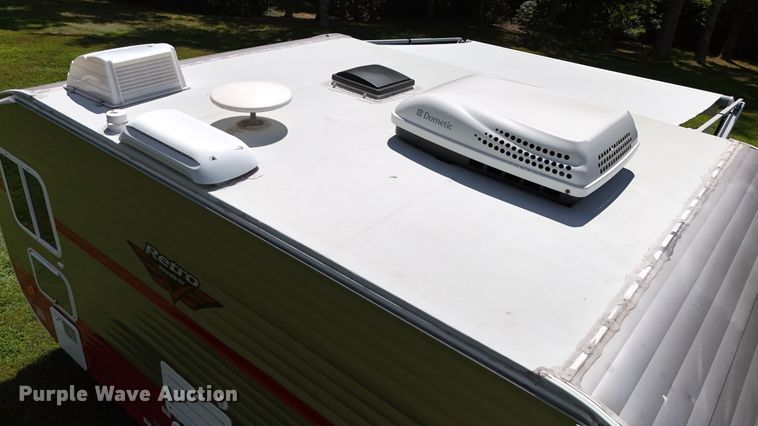 image for item EC3849 2017 Riverside Retro 177SE White Water camper